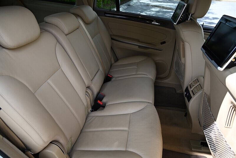 2009 Mercedes-Benz GL-Class 29