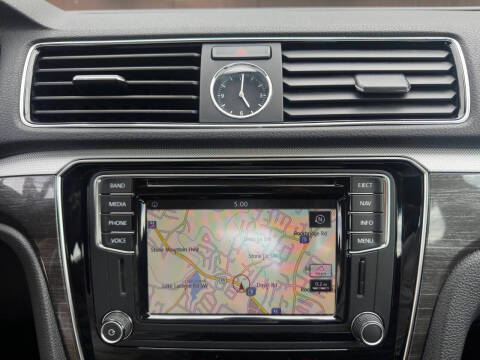 2017 Volkswagen Passat 1.8T SEL Premium