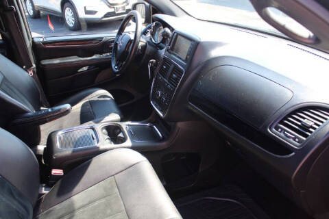 2016 Dodge Grand Caravan SXT Plus