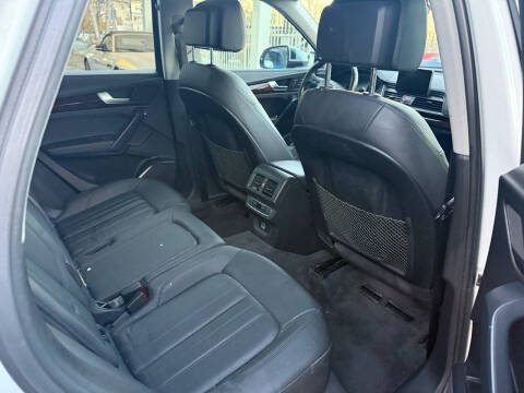 2020 Audi Q5 quattro Titanium Premium 45 TFSI