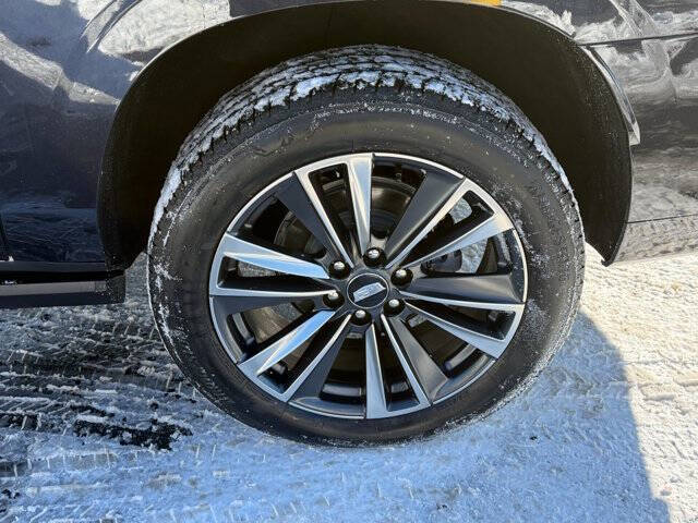 2025 Cadillac Escalade ESV Sport