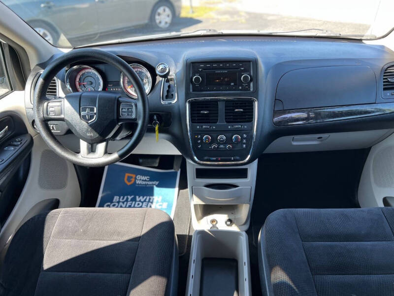 2014 Dodge Grand Caravan SE 30th Anniversary