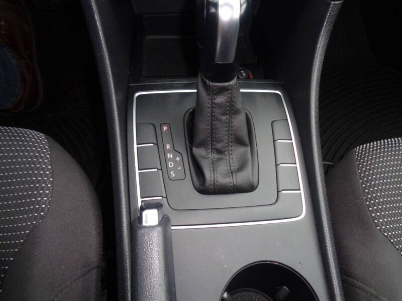 2016 Volkswagen Passat