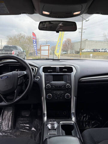 2017 Ford Fusion Hybrid SE