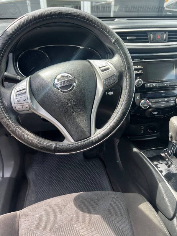 2015 Nissan Rogue S