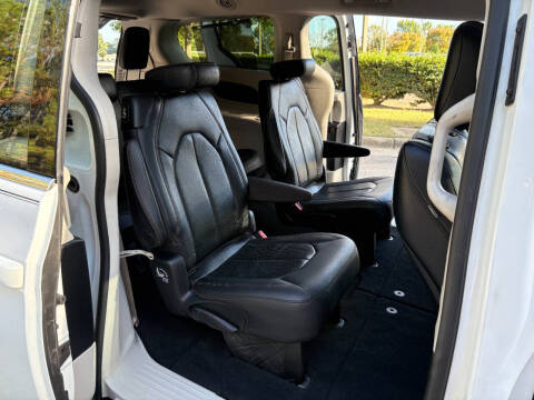 2018 Chrysler Pacifica Touring L