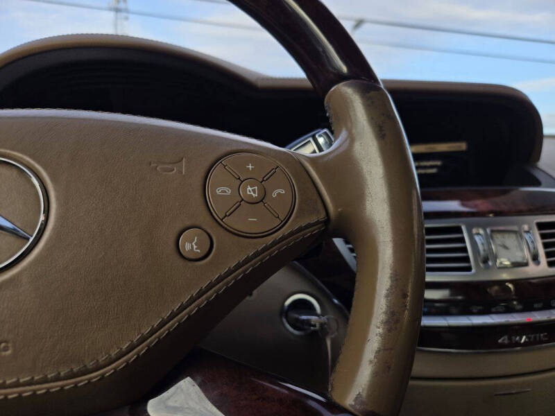 2013 Mercedes-Benz S-Class S 550 4MATIC