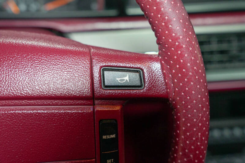 1990 Lincoln Mark VII LSC