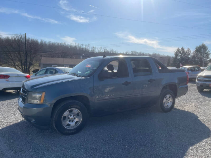 2009 Chevrolet Avalanche for sale at Dealz On Wheels LLC in Mifflinburg PA