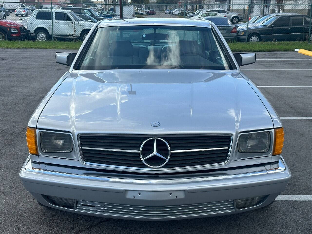1985 Mercedes-Benz 500-Class  - $17,900
