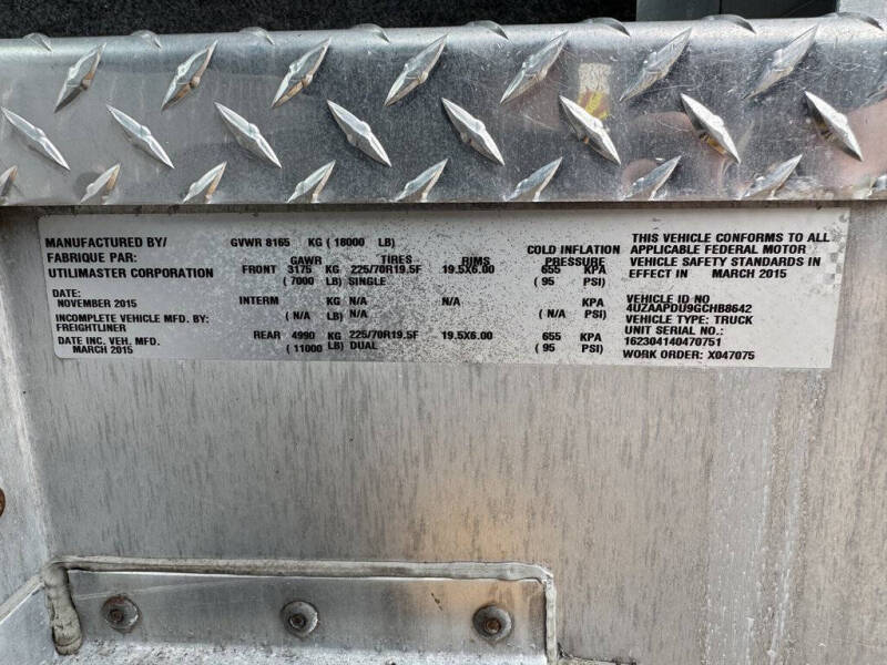 2016 Freightliner MT45 Chassis