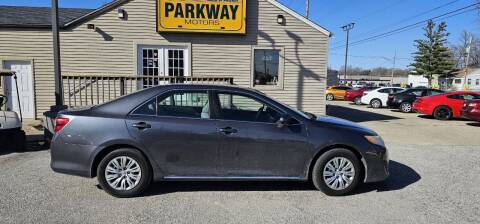 2013 Toyota Camry for sale at Parkway Motors in Springfield IL
