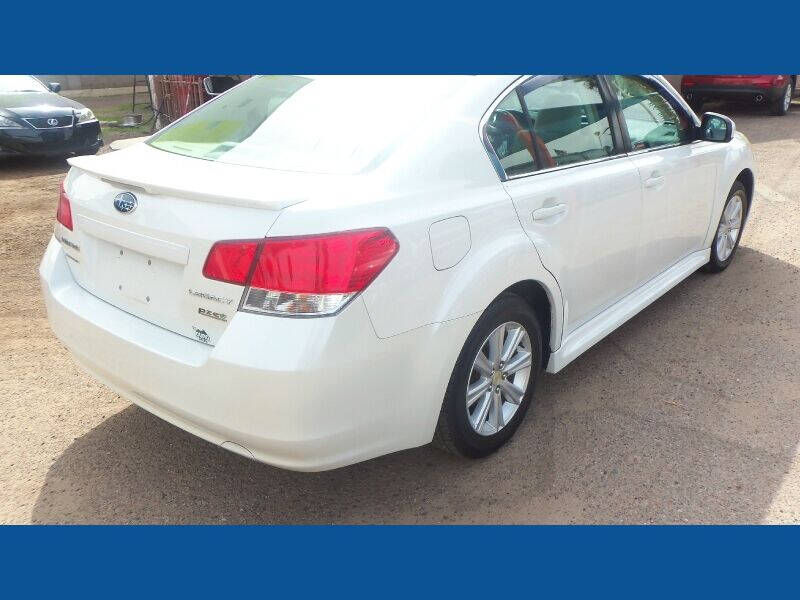 2010 Subaru Legacy 2.5i Premium