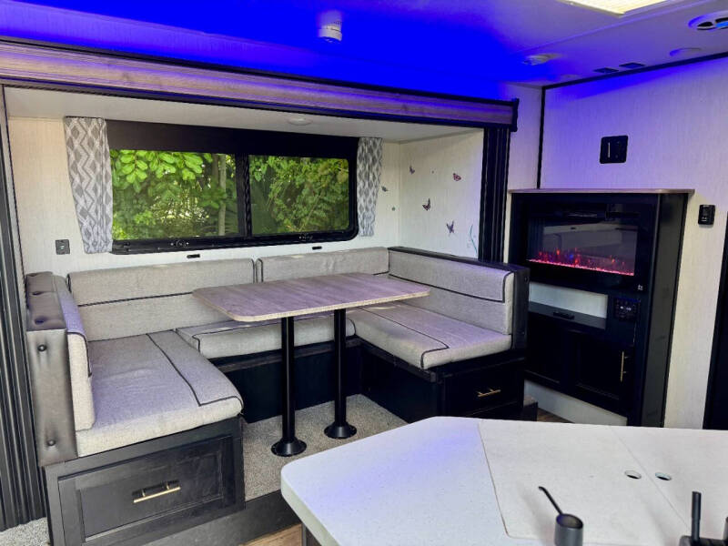 2022 Forest River GREY WOLF