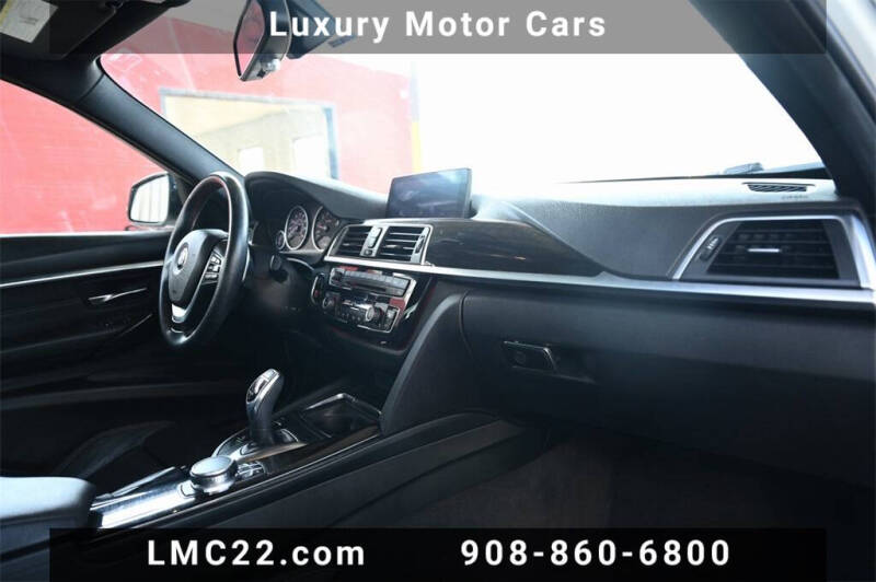 2017 BMW 3 Series 330i xDrive