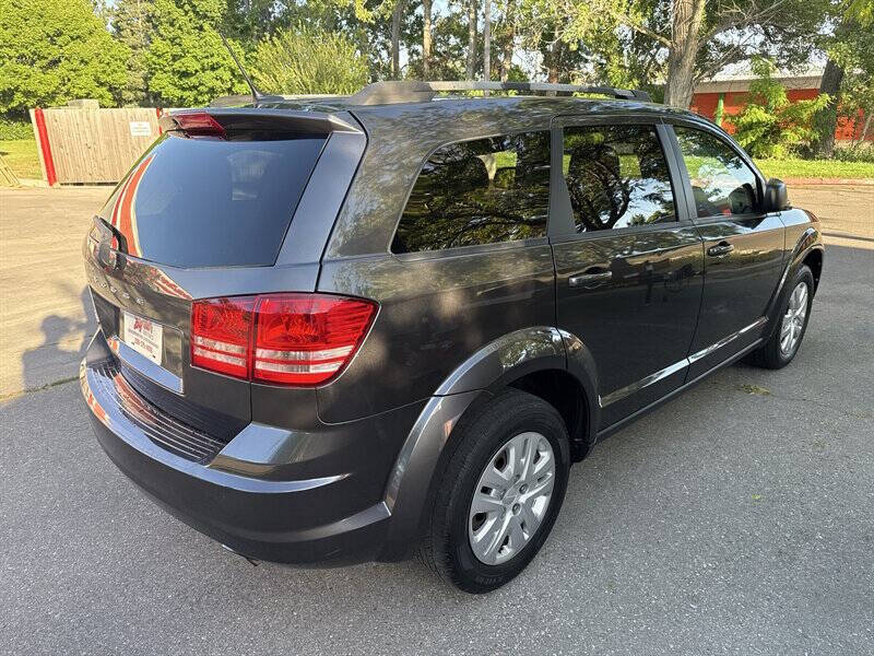 2017 Dodge Journey SE
