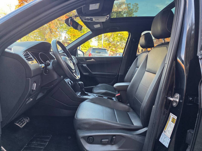 2021 Volkswagen Tiguan SE R-Line Black
