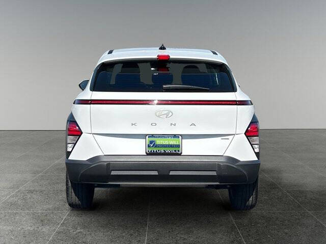 2025 Hyundai Kona SE