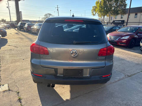 2014 Volkswagen Tiguan S