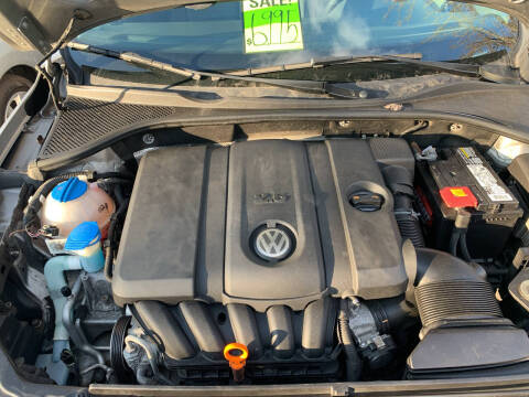 2012 Volkswagen Passat SE PZEV