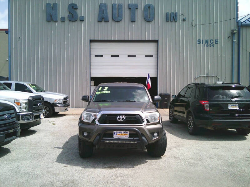 2012 Toyota Tacoma PreRunner's photo
