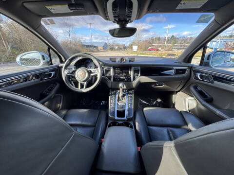 2015 Porsche Macan S