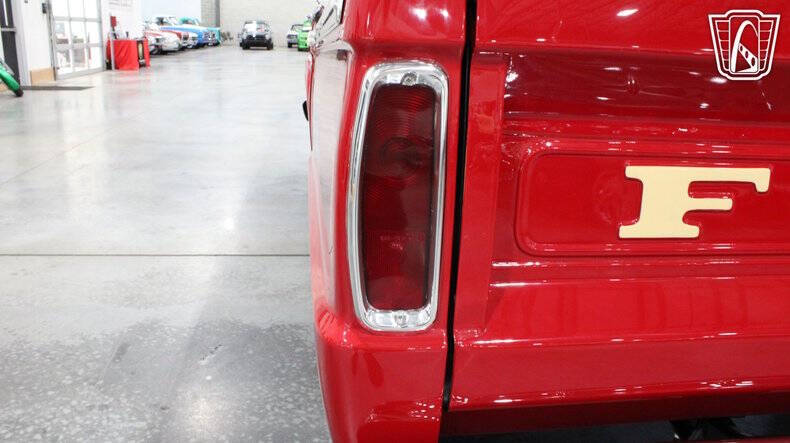 1966 Ford F-100