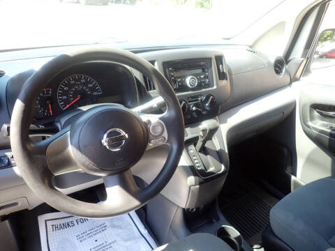 2017 Nissan NV200 SV