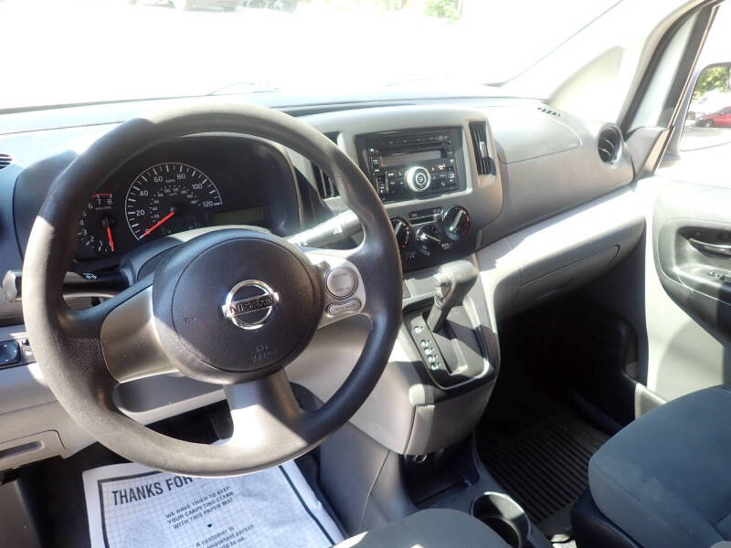 2017 Nissan NV200 SV