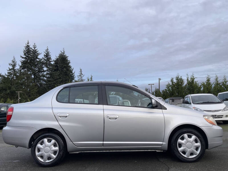 2000 Toyota Platz Echo