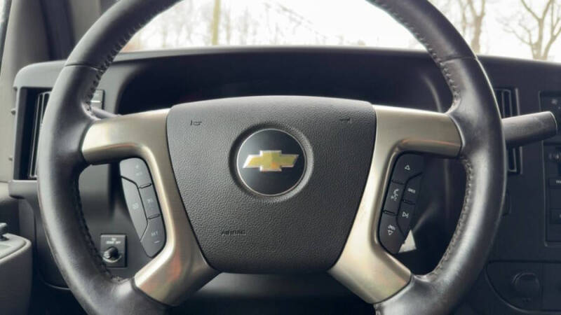 2019 Chevrolet Express 2500