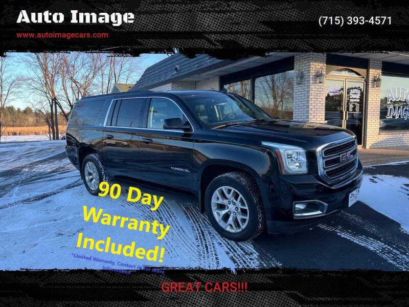 GMC Yukon XL's photo