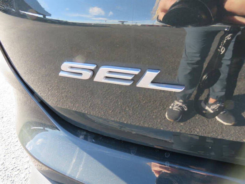 2022 Ford Edge SEL