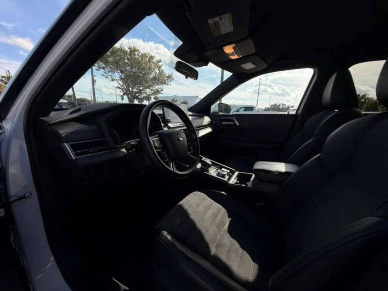 2024 Mitsubishi Outlander