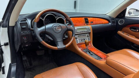 2005 Lexus SC 430