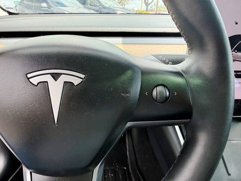 2020 Tesla Model 3 Standard Range Plus