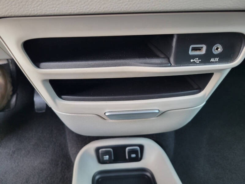 2018 Chrysler WHEELCHAIR VAN