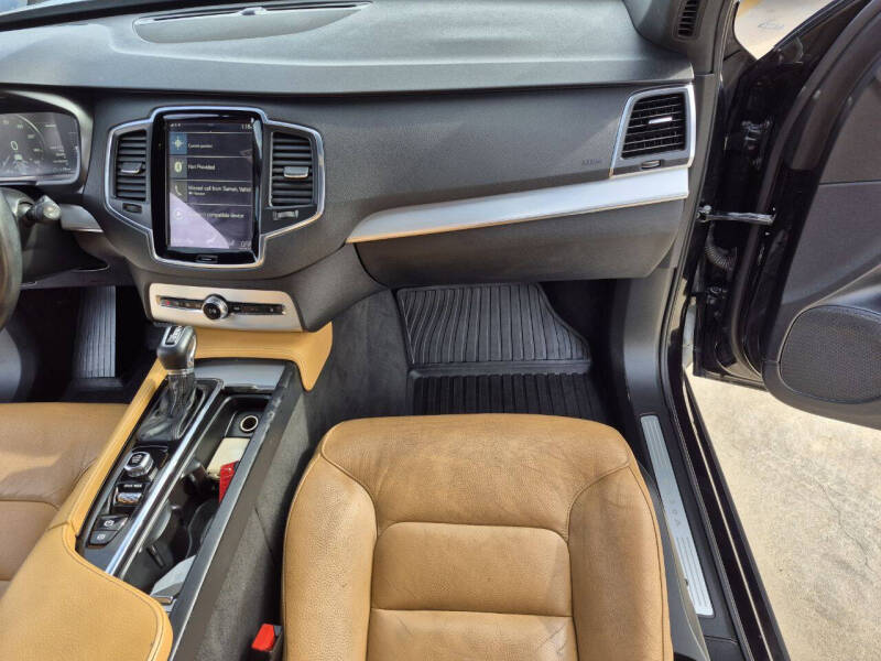 2018 Volvo XC90 T5 Momentum 7-Passenger