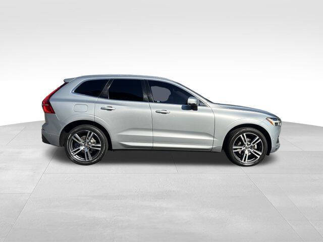 2018 Volvo XC60 T5 Momentum