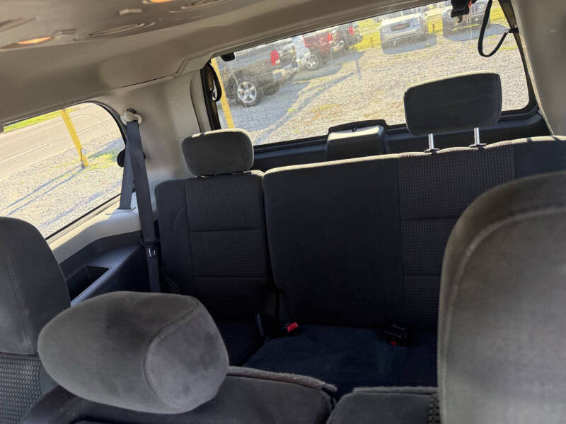 2012 Nissan Armada SV