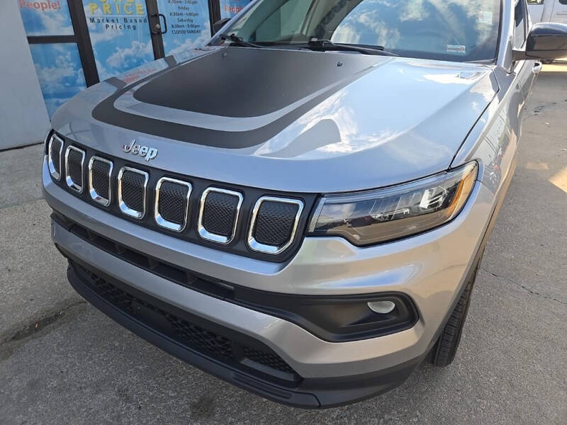 2022 Jeep Compass Latitude Lux