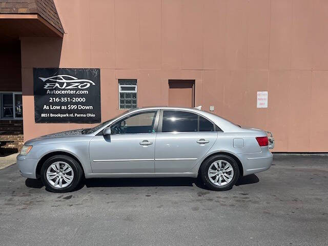 2009 Hyundai SONATA for sale at ENZO AUTO in Parma, OH