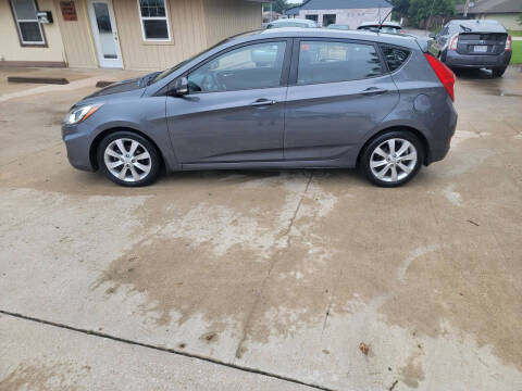 2013 Hyundai Accent SE