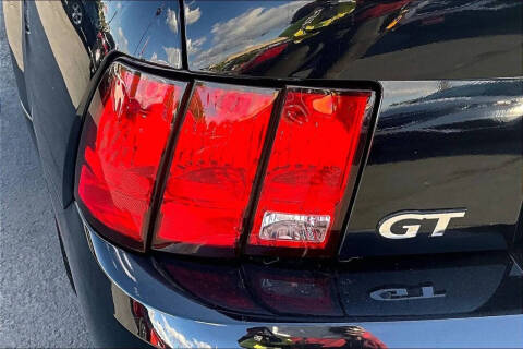 2002 Ford Mustang GT Deluxe