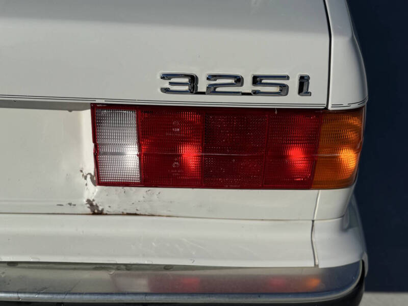 1990 BMW 3 Series 325i