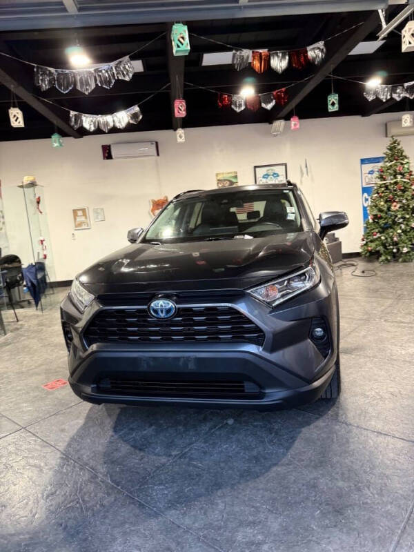 2021 Toyota RAV4 Hybrid XLE Premium