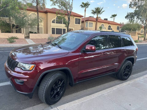 2017 Jeep Grand Cherokee Laredo