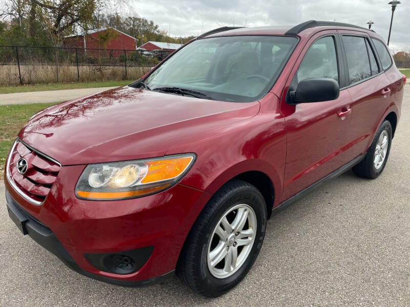 2011 Hyundai Santa Fe for sale at South Park Motors in South Beloit IL