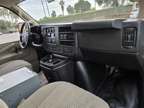 2021 Chevrolet Express 2500