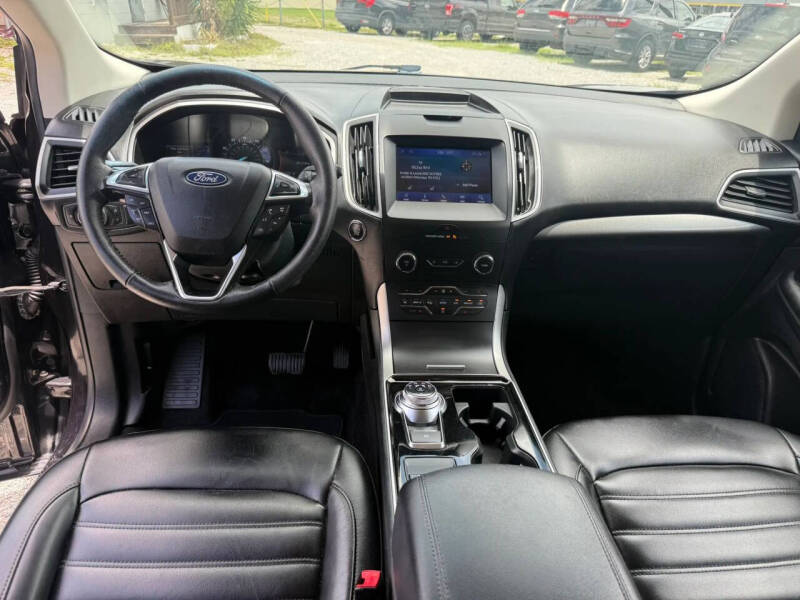 2020 Ford Edge